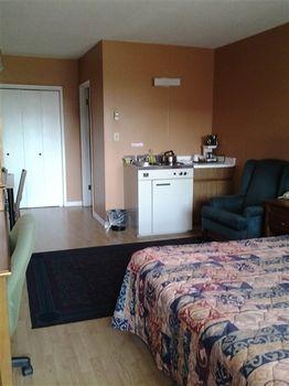 Island View Motel