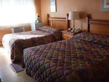 Island View Motel Powell River